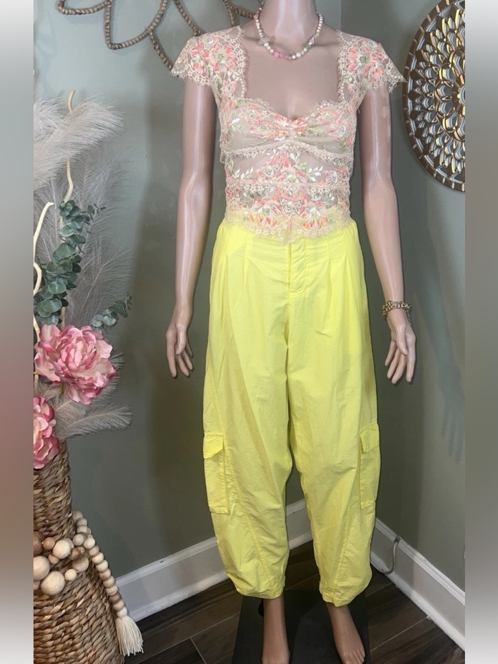 Free People Intimately Garden Party Sheer Lace Tee Cap Sleeve Peach Small - Picture 5 of 16